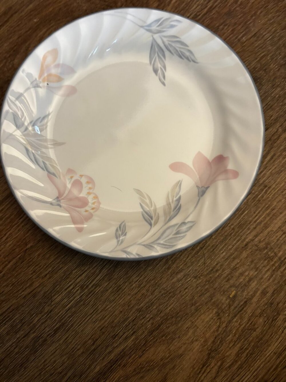 Lot 8 Corelle Pink Trio Dinner Plate